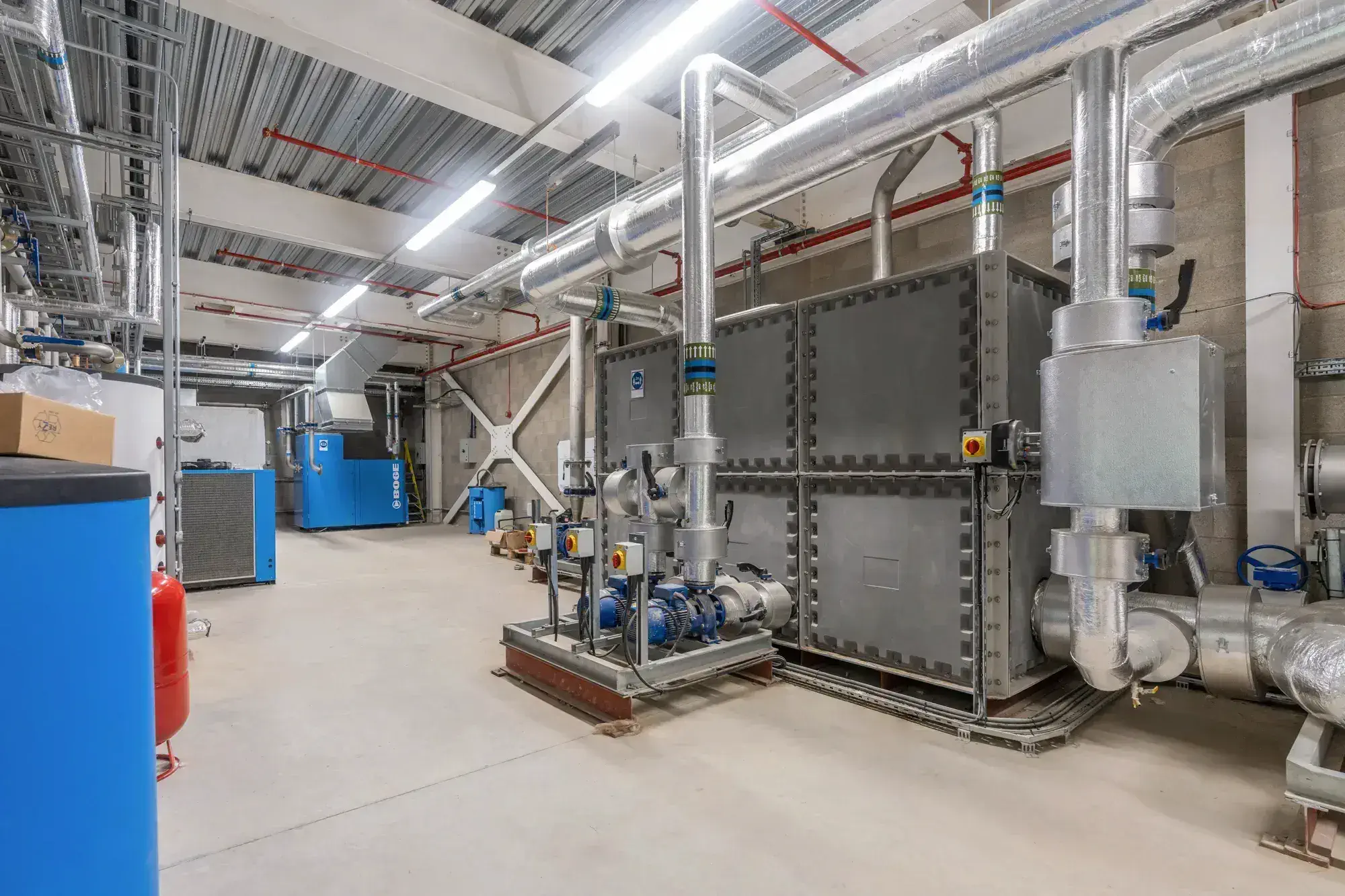Jarvale-Construction-Decarbonisation-Services Commercial plant room with energy efficient mechanical services