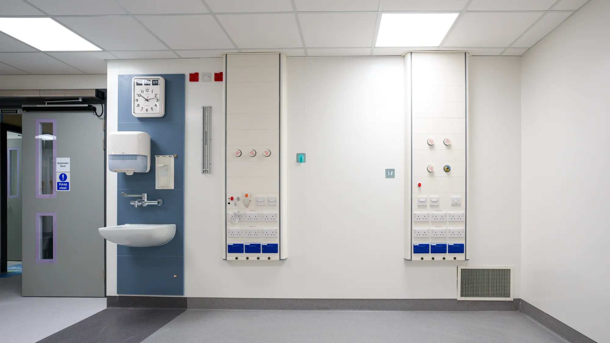 Jarvale-Construction-Northern-General-Hospital-Chesterman-Operating-Theatres-Sheffield-4 Clinical healthcare environment upgraded within Northern General Hospital