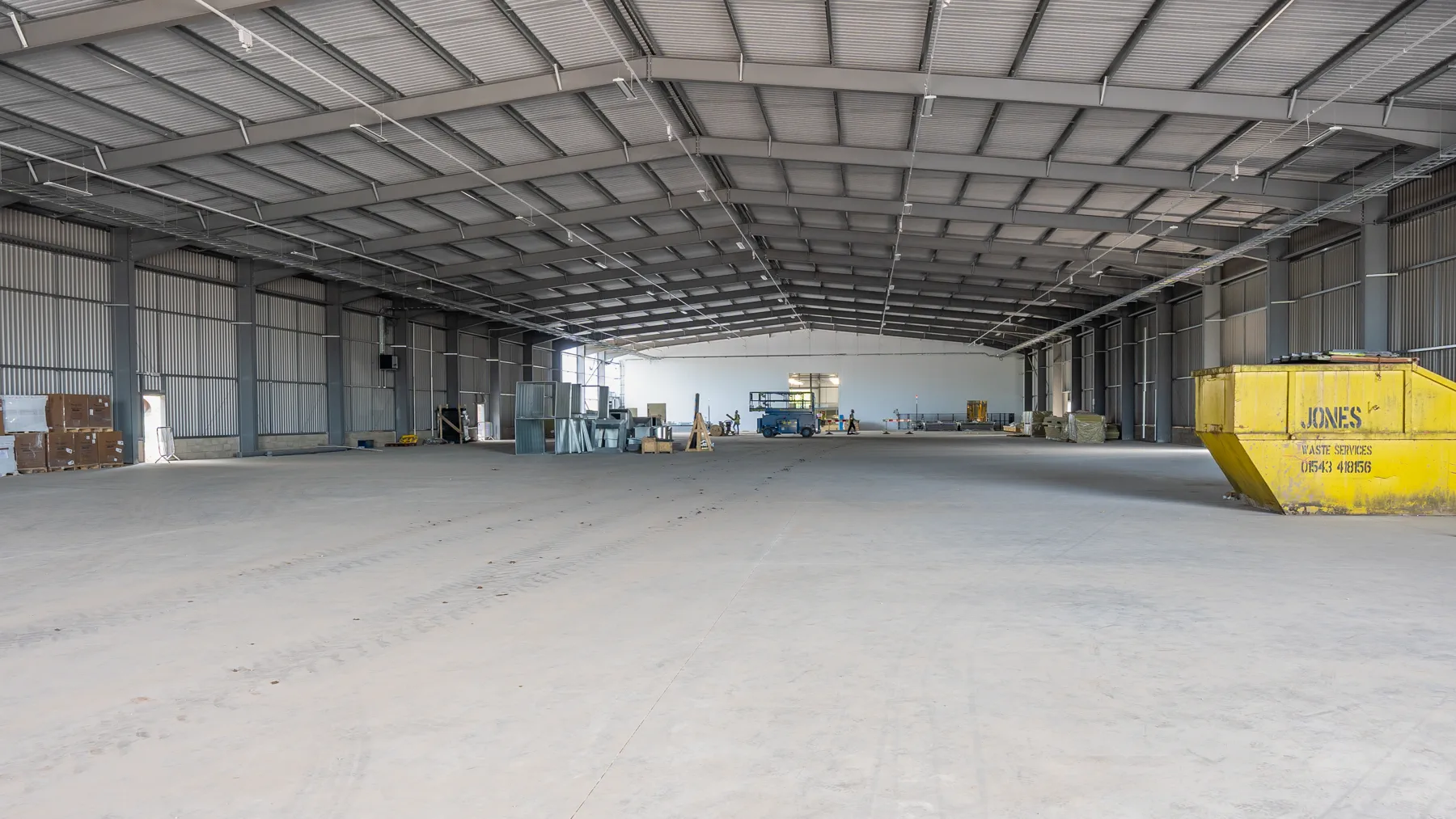Jarvale-Construction-Roxane-Project-14 Completed warehouse floor space ready for industrial occupation