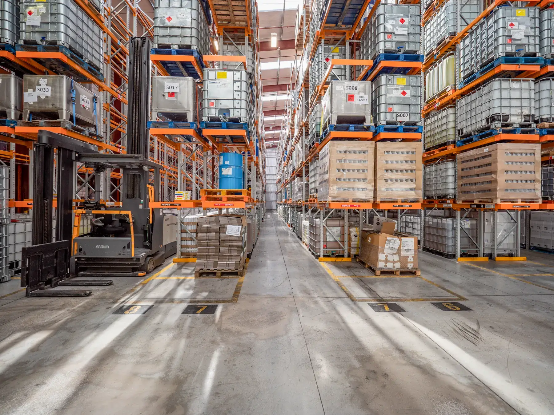 Jarvale-Construction-Selden-Research-Project-Buxton-18 High-bay warehouse storage facility completed for Selden Research