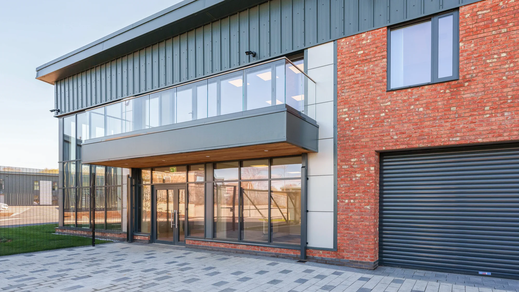 Jarvale-Construction-Specialists-Constractors-7 Contemporary office and meeting facilities at Jarvale headquarters